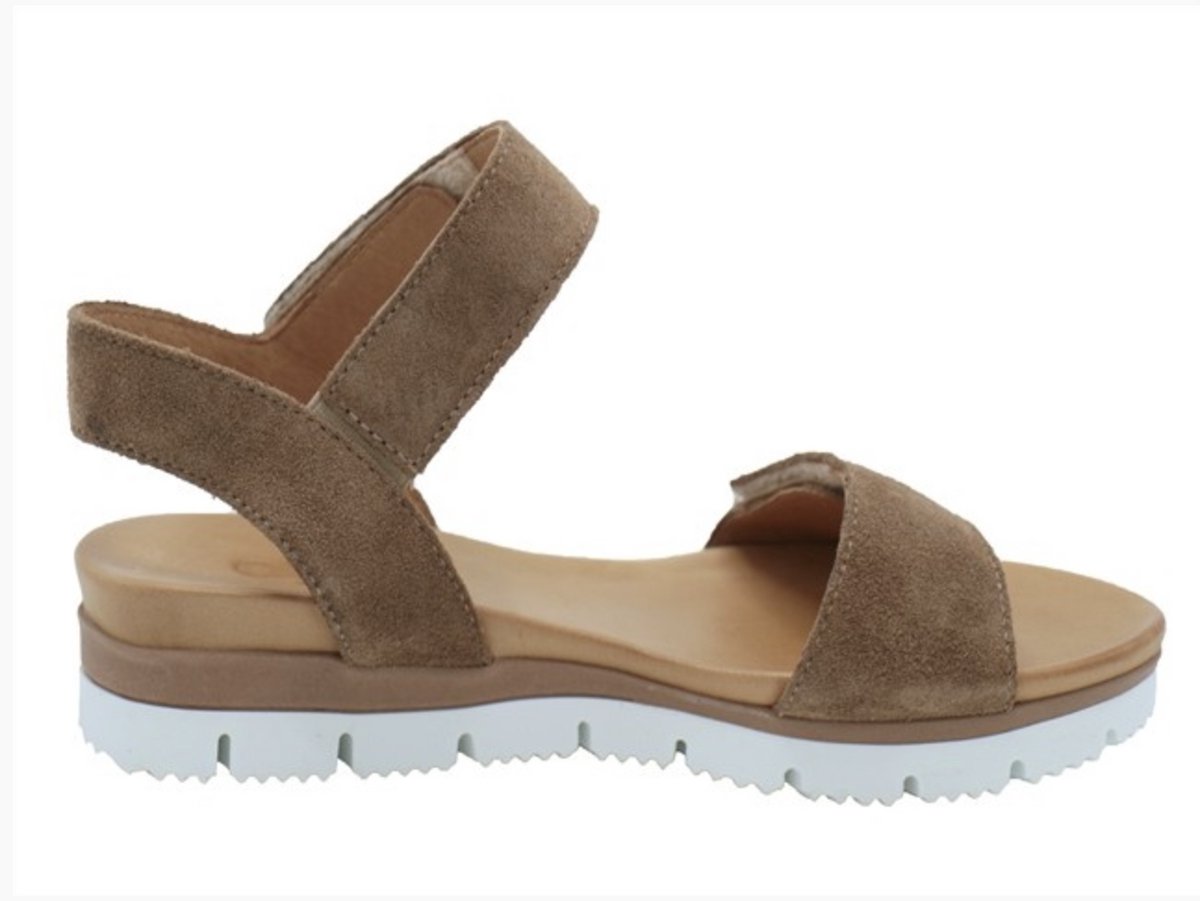 AQA Shoes A8900 Platte sandalenDames Sandalen Bruin