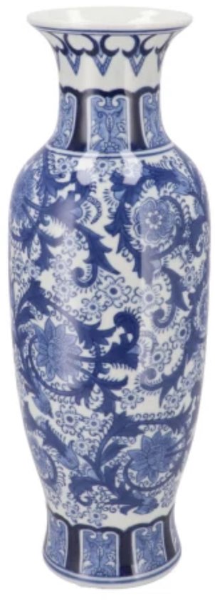 Hoge blauw-witte Chinese vaas met een gedetailleerd bloemenpatroon