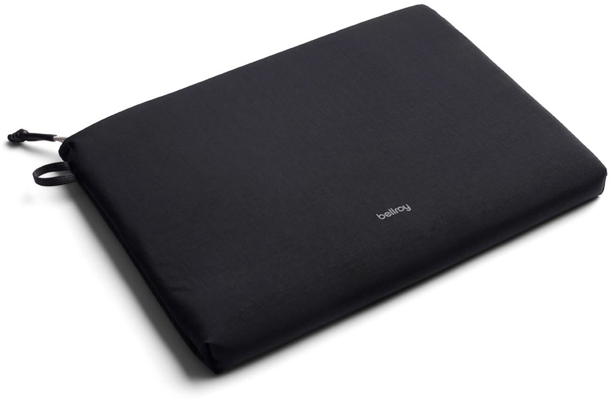 Bellroy Lite Sleeve MacBook Pro/Air 15/16 – Geschikt voor 16 Laptop – Extra Duurzame Gecoate Rits – Superieure Bescherming met Dubbele Dichtheid Schuim - Zwart