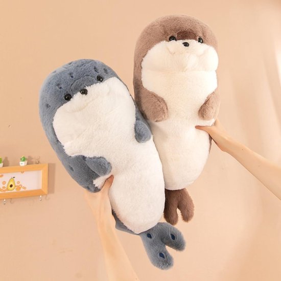 Pluche Otter Kussen - Knuffel Dier - Kinderkamer Decoratie - Zacht Katoen Pluche - 60 cm Lengte - Bruin — afbeelding 2
