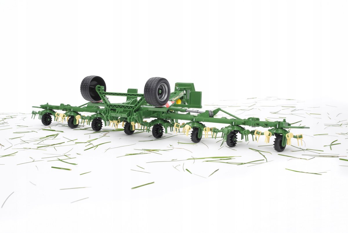 Bruder Krone KWT 8.82 hooischudder: opvouwbaar 1:16 model thumbnail 6