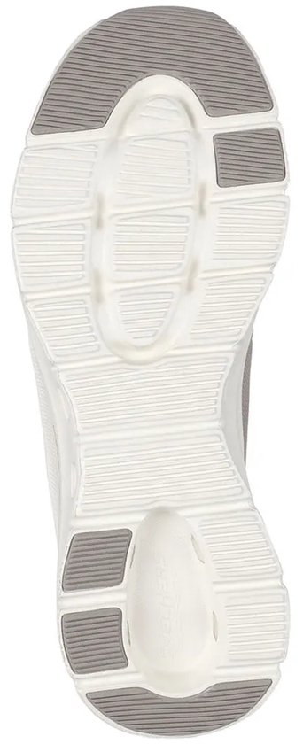 Onderkant van een grijze Skechers sneaker met een wit met grijs loopvlak.