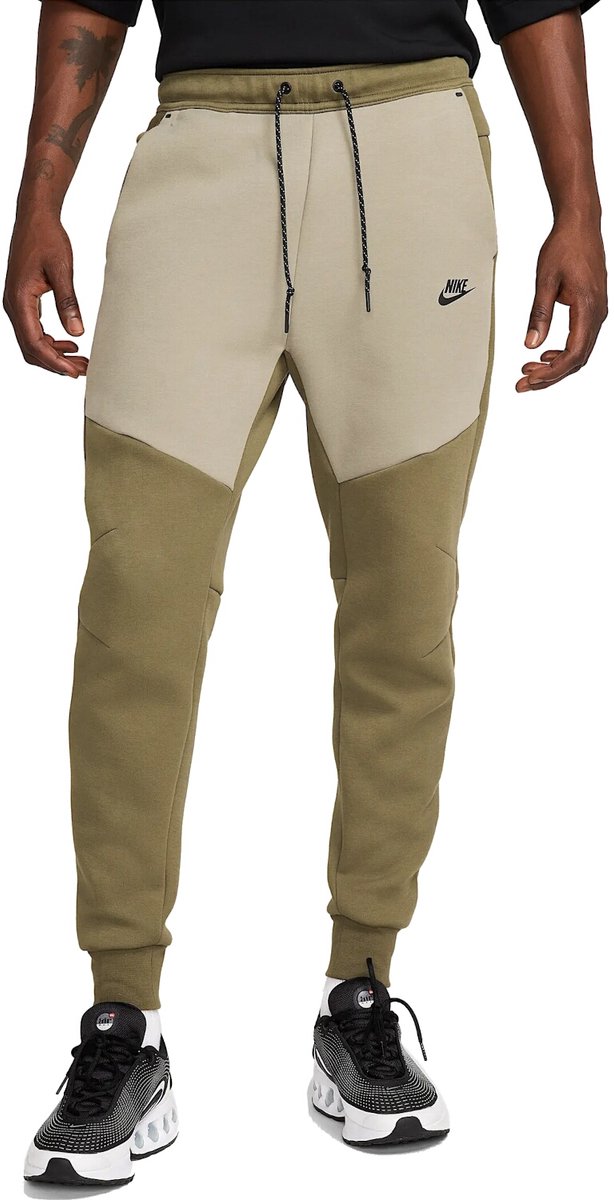 Nike Tech Fleece Heren Broek Hv0959-222 Kleur Bruin