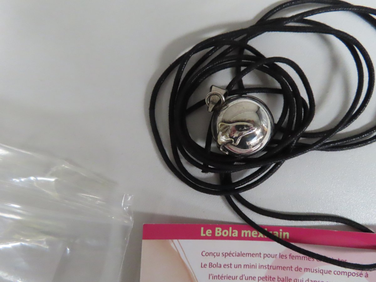 Babylonia - Bola - Zilver hanger met zwart touw - Dolfijn