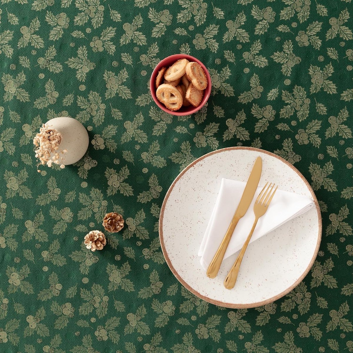 Luxe Kerst Tafelkleed Groen en Goud Jacquard Rechthoekig 140 x 350 cm