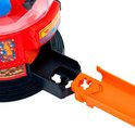 Rode Hot Wheels snoepautomaat met oranje baan-onderdeel