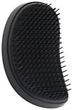 Zijkant van een zwarte Tangle Teezer haarborstel die de lange, dunne borstelharen toont.