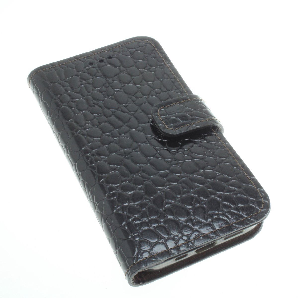 Made-NL geschikt voor iPhone 13/14 Zwart leren hoesje – Oersterk kalfsleer met krokodillenprint, robuuste bookcase