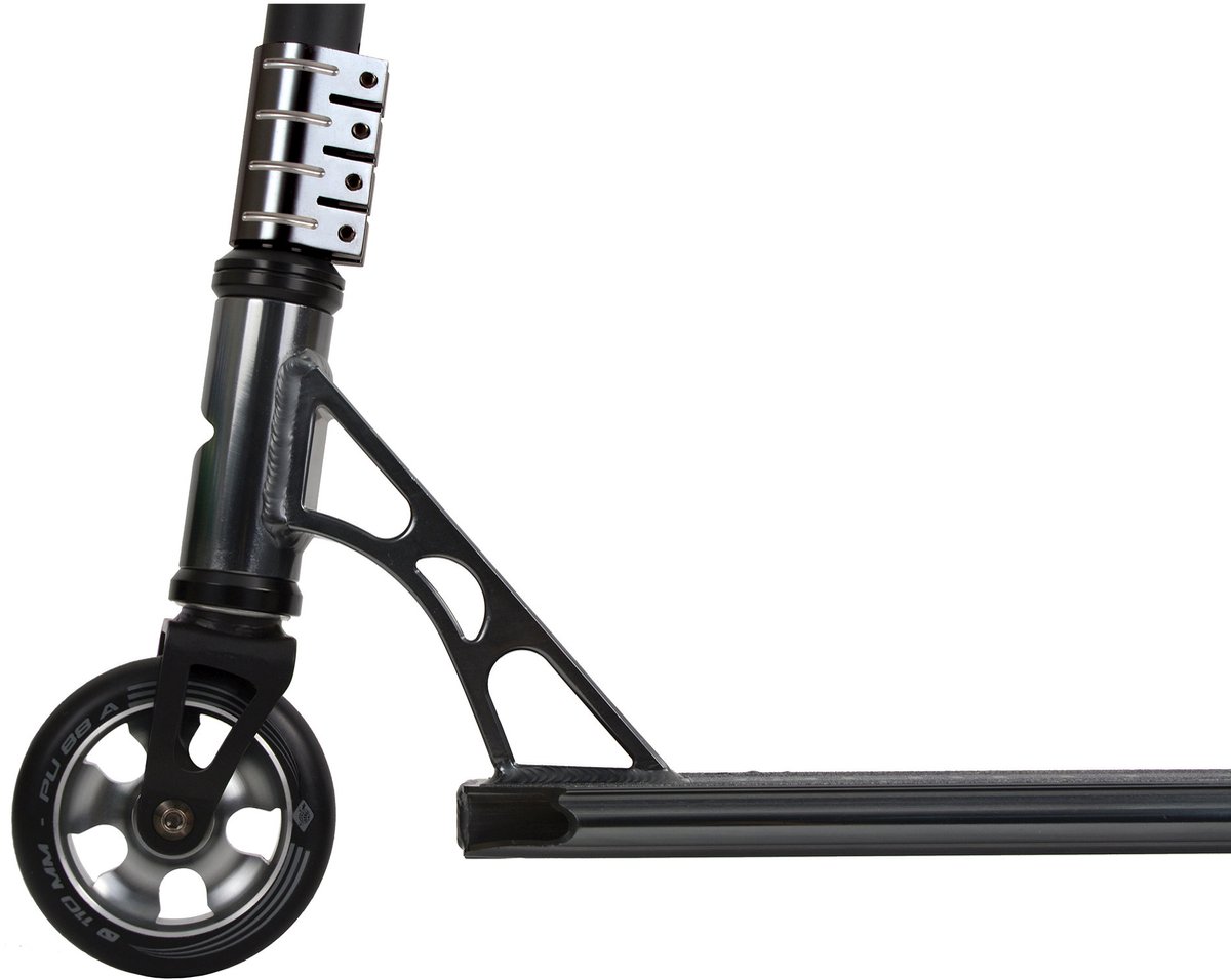 Schildkröt stunt step Quintwhip - aluminium deck - 110mm wielen.