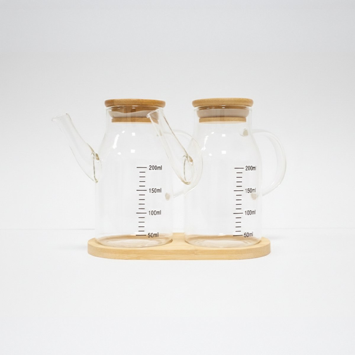 Oliekan set van 2 glazen kan met schenktuit 200 ml