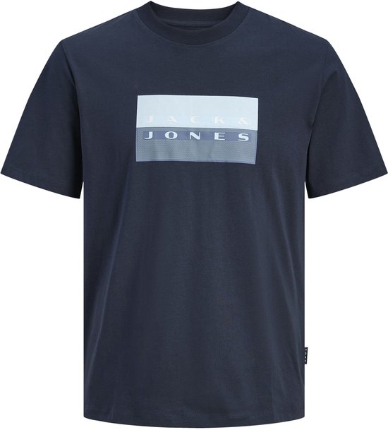 Navy blauw T-shirt met een box-logo print met de tekst 'JACK & JONES'.