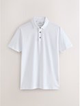 Wit poloshirt met korte mouwen, kraag en knoopjes.