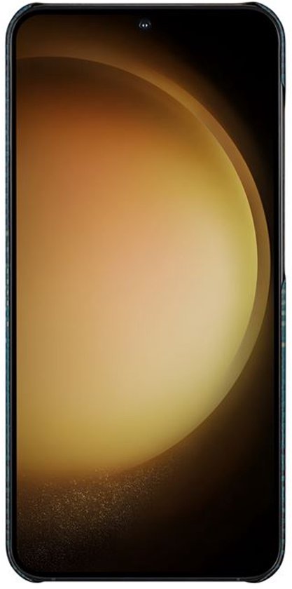 Telefoon met een blauw hoesje van aramidevezels met streepjespatroon. Scherm toont een zonsondergang.