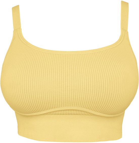 Gele, nauwsluitende bustier met ribbelstof en dunne bandjes, geïsoleerd.