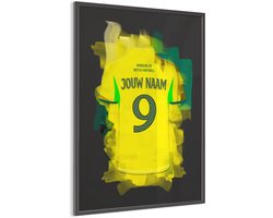Fortuna Sittard 2025-2026 ingelijste poster met personalisatie - Met eigen naam en rugnummer - A4 formaat - 21x29.7 cm - Semi/ glossy papier - Voetbal shirt poster - Geïnspireerd op de kleuren van Sittard en een beetje fantasie