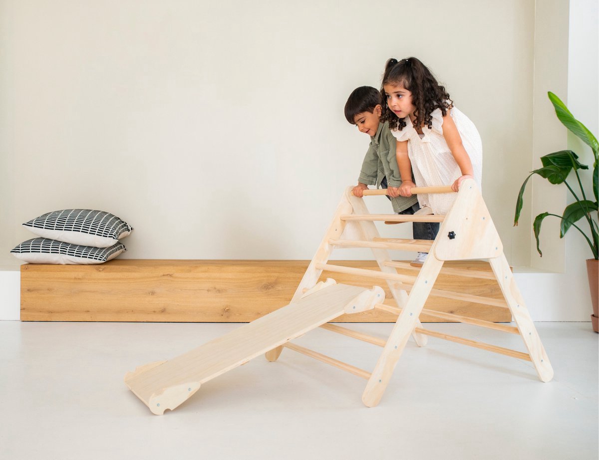 Buxibo XXL Klimrek - Opvouwbare Driehoek + Klimboog + Helling met Glijbaan - Montessori Meubels Houten Speelgym - Naturel - 210x83x81cm — afbeelding 5