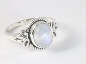 Bague en argent finement travaillée avec pierre de lune arc-en-ciel - taille 18