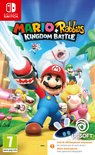Mario + Rabbids Kingdom Battle speldoos met Mario, Rabbids, Peach en Rabbid Peach, deels bedekt door een grote witte Rabbid en grote tropische bladeren.