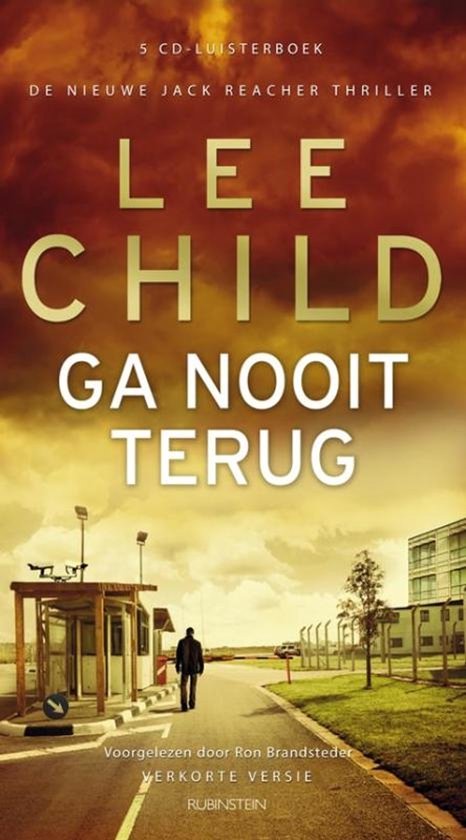 Boekomslag van een luisterboek van Jack Reacher. Een man loopt weg van een bewaakte doorgang.