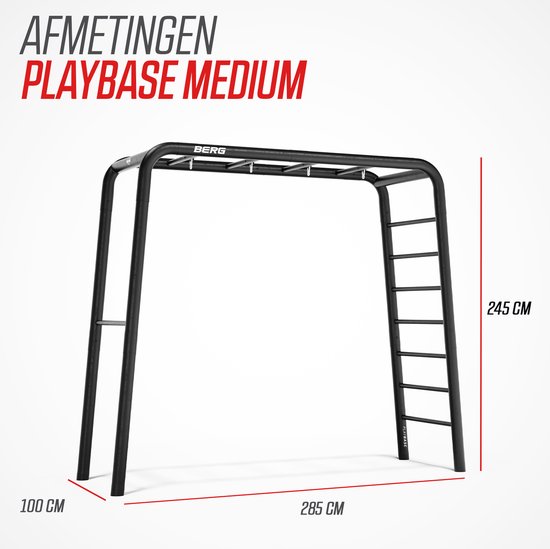 Afmetingen van zwart speeltoestel met klimrek en ladder, 285 cm breed en 245 cm hoog.