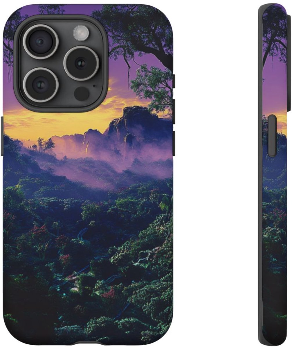 Sprookjesachtige Junglezonsondergang – Telefoonhoesje Geschikt voor iPhone 15 Pro