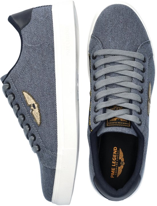 Sneakers PME Legend bleu en denim, vues de dessus, avec logo doré.