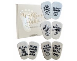 SilverandCoco® Baby Sokjes met Tekst | Geboorte Geschenkset Sokken Antislip Katoen | Kraam pakket Cadeau Gift Set | Shower Cadeautjes Geschenk | Zwangerschap Katoenen Kleding | Gender Reveal Zwanger - Unisex Neutraal Jongen Meisje Boy Girl Roze Blauw