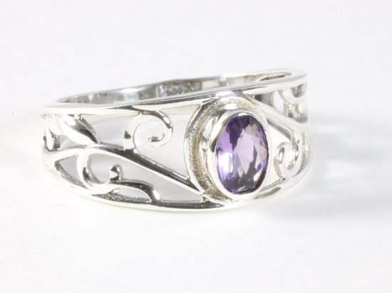 Bague fine en argent ajouré avec améthyste - taille 19