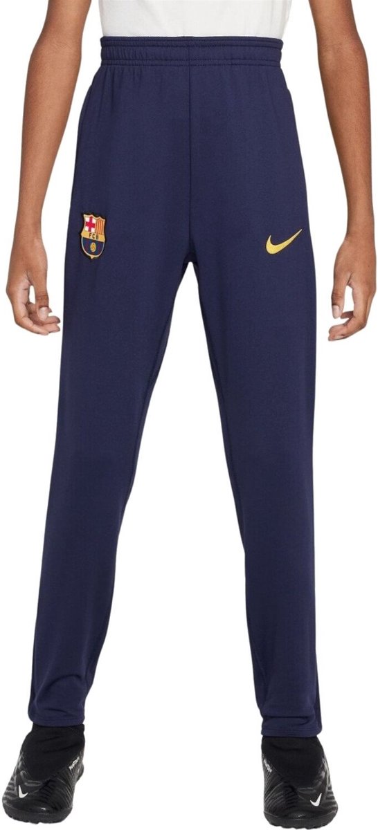 Paars Nike FC Barcelona Strike trainingsbroek voor kinderen, met logos van FC Barcelona en Nike, maat L (147/158).