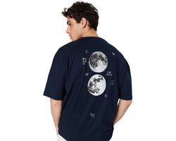 Trendyol Marineblauwe Oversized/Brede Snit Met Bedrukt Labeldetail 100% Katoenen T-Shirt Tmnss23Ts00125