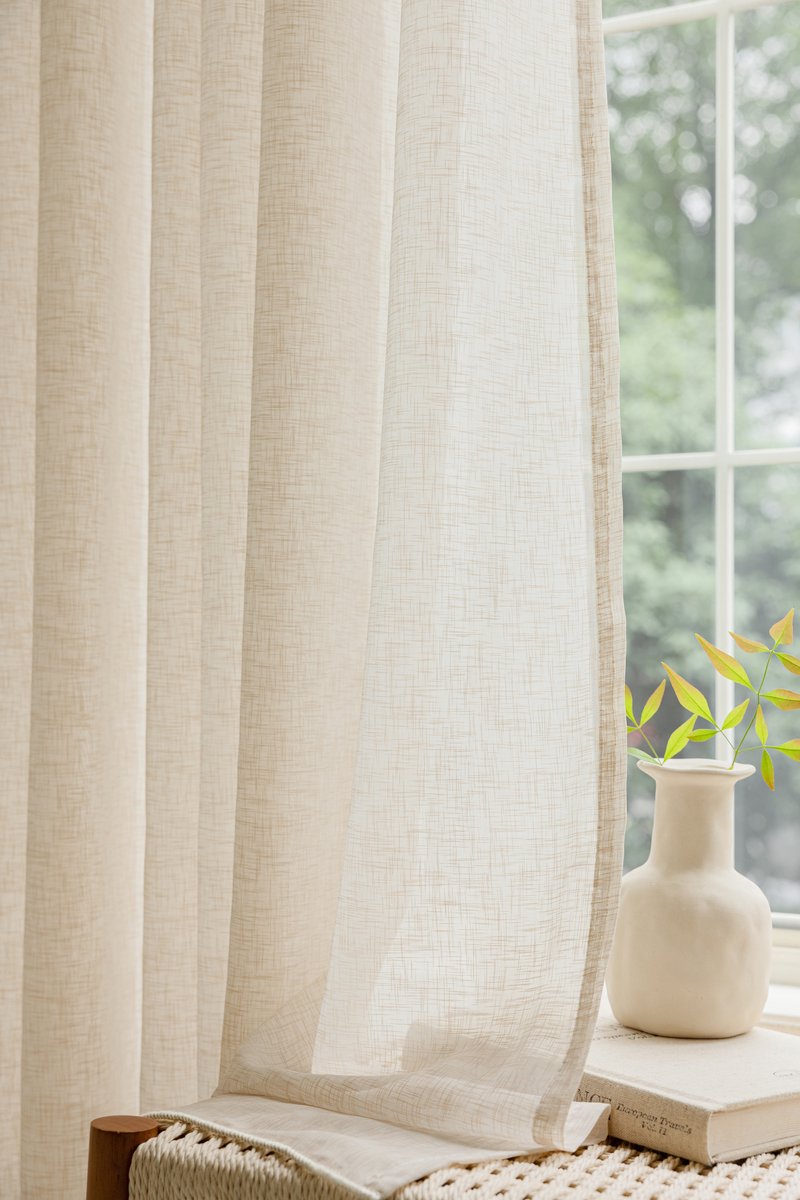 Maroyathome - Bibiana - Vitrage kant en klaar - met plooiband - Beige - 300 x 270 cm - met loodveter - met schelphaken en embrasse - 300 cm breed - 270 cm lengte - 1 stuks