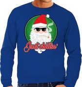 Foute Kersttrui / sweater - Just chillin / cool / stoer - blauw voor heren - kerstkleding / kerst outfit M (50)