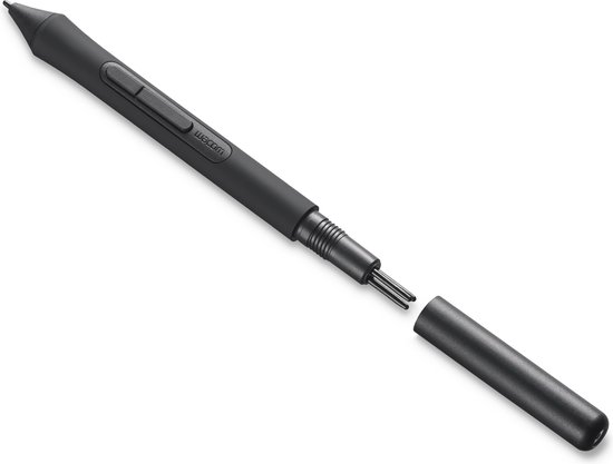 Zwarte Wacom pen, met knoppen, open penpunt en dop apart.