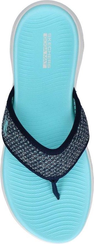donkerblauwe skechers