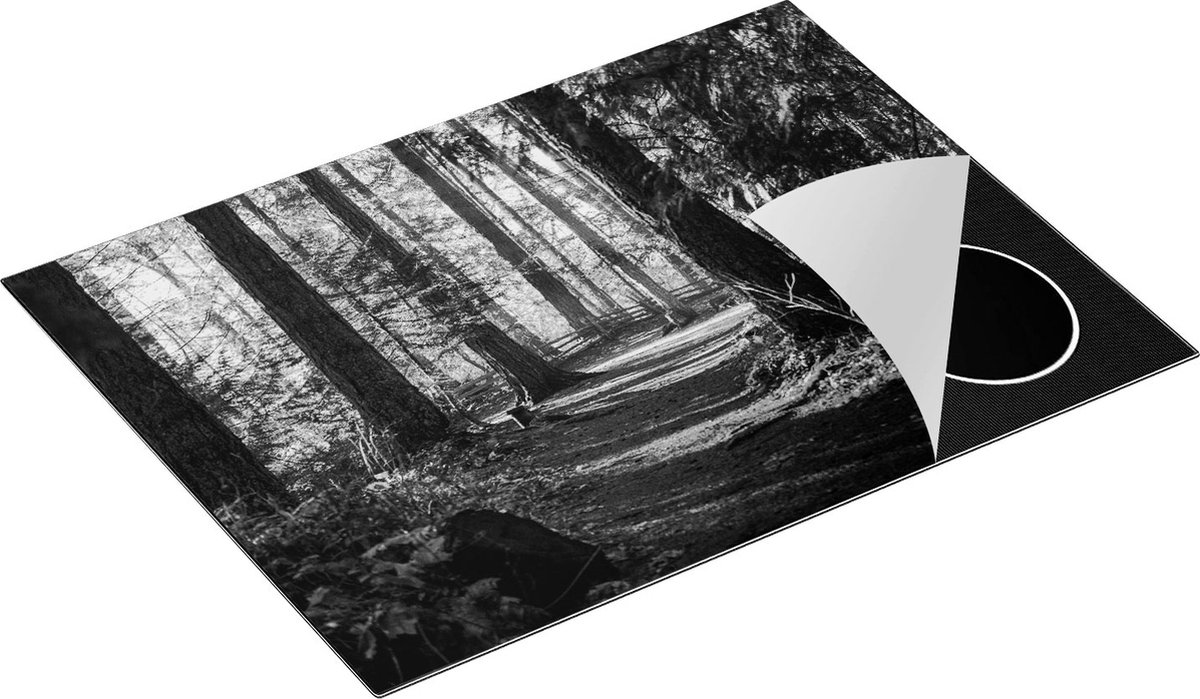 Chefcare Inductie Beschermer Voetpad in het Bos - Zwart Wit - 71x52 cm - Afdekplaat Inductie - Kookplaat Beschermer - Inductie Mat