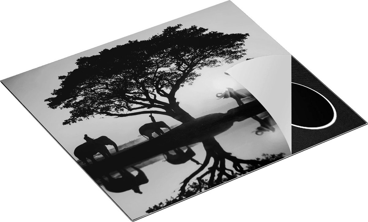 Chefcare Inductie Beschermer Olifanten Familie bij een Boom - Zonsondergang - Zwart Wit - 57,6x51,6 cm - Afdekplaat Inductie - Kookplaat Beschermer - Inductie Mat