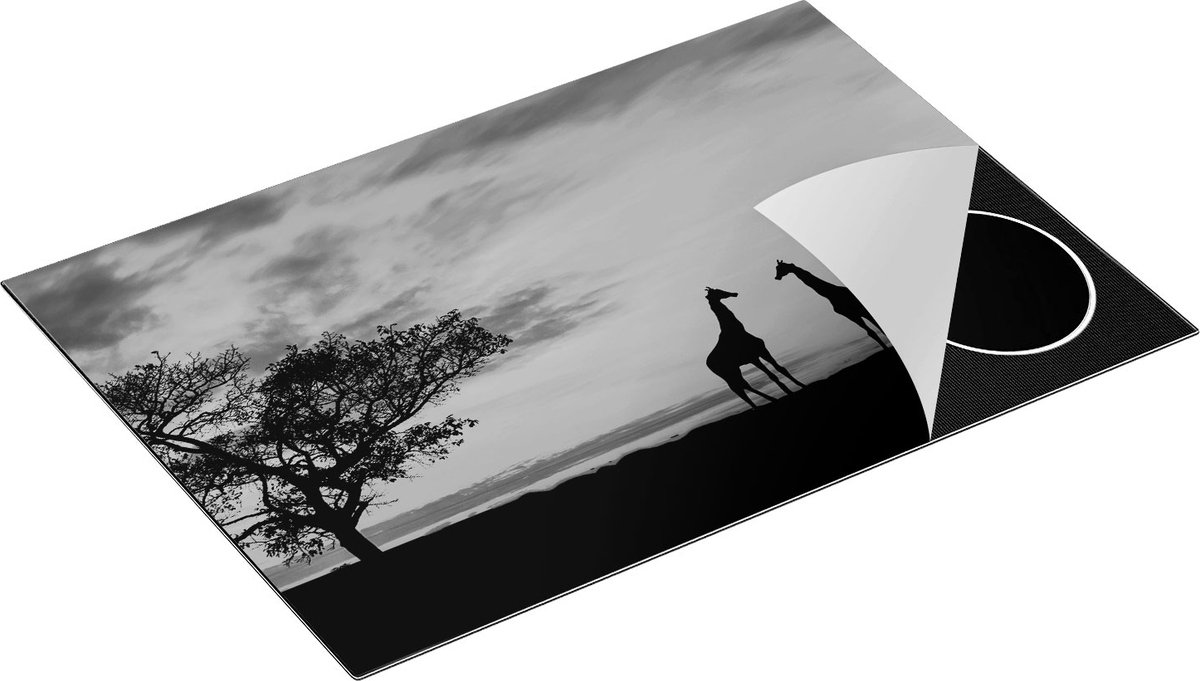 Chefcare Inductie Beschermer Twee Giraffe Silhouetten bij Zonsondergang - Zwart Wit - 77x51 cm - Afdekplaat Inductie - Kookplaat Beschermer - Inductie Mat