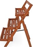 Bruin houten plantenrek met drie etages, op een witte achtergrond.