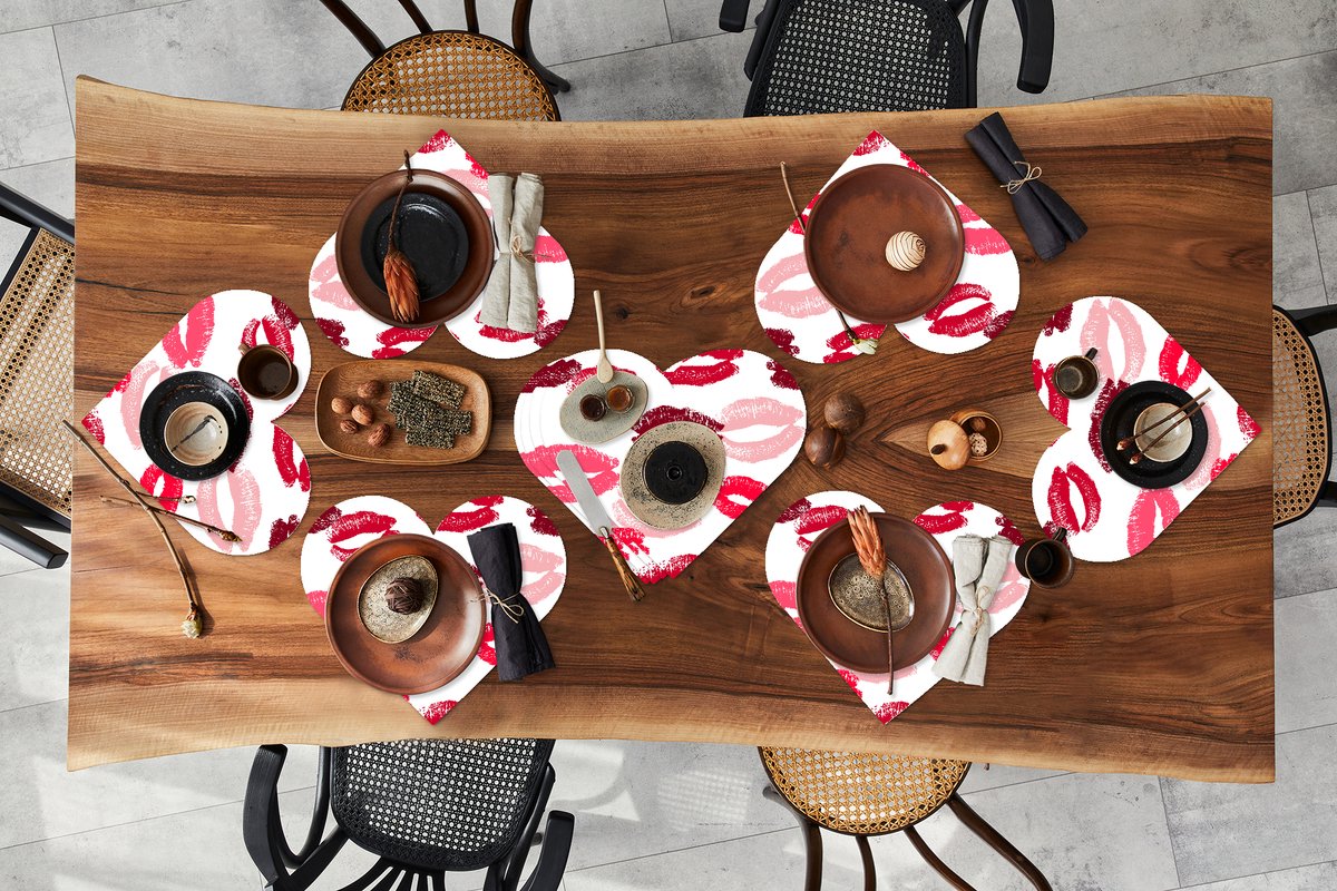 Onderleggers - Placemats - Placemats hartje - Lippen - Kus - Koppel cadeau - 10 stuks