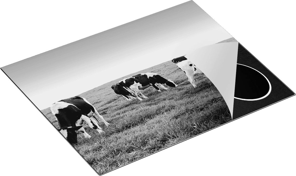 Chefcare Inductie Beschermer Kudde Koeien in de Wei - Hemel Blauwe Lucht - Zwart Wit - 65x55 cm - Afdekplaat Inductie - Kookplaat Beschermer - Inductie Mat