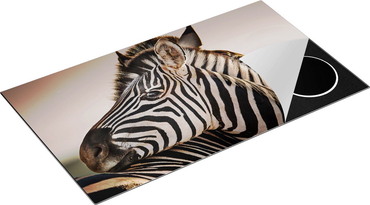 Chefcare Inductie Beschermer Twee Knuffelende Zebra's - 91,6x52,7 cm - Afdekplaat Inductie - Kookplaat Beschermer - Inductie Mat