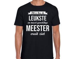 Leukste meester cadeau t-shirt zwart voor heren - verjaardag kado shirt voor een leraar / leerkracht / meester / bedankje M
