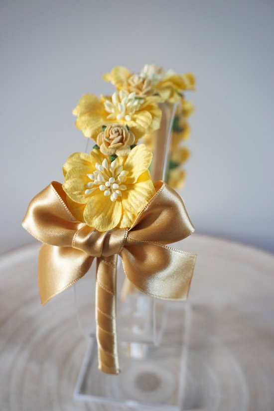 Haarband met bloemen en haarstrik - Luxe haaraccessoires - Goud Geel - Haarband - Bows and Flowers