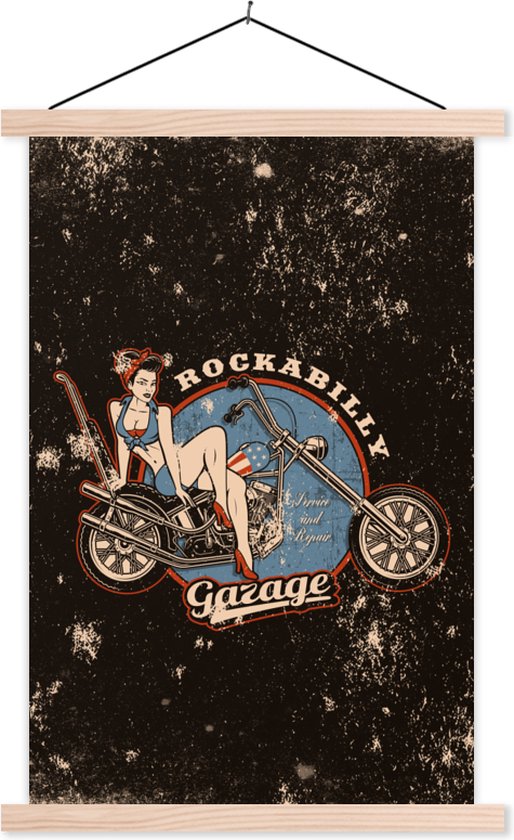 Posterhanger incl. Poster 120x180 cm - Schoolplaat - Mancave - Vrouw - Motor - Retro - Textielposter - Blanke latten - Vaderdag cadeau - Geschenk - Cadeautje voor hem - Tip - Mannen
