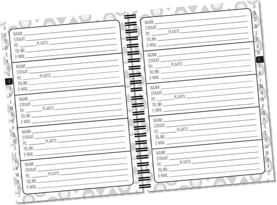 Open adressenboek met op elke pagina adressenlijsten, alfabetisch gesorteerd op de linkerpagina. Grijs patroon op de achtergrond.