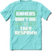 Gamers don't die pixel T-shirt | Groen | Gaming kleding | Grappig game verjaardag cadeau shirt Heren – Dames – Unisex | - Licht Blauw - XXL