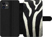 Bookcase Geschikt voor iPhone 12 Pro Max telefoonhoesje - Dierenprint - Zebra - Zwart - Wit - Met vakjes - Wallet case met magneetsluiting