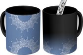 Magische Mok - Foto op Warmte Mokken - Mandala - Wit - Blauw - Patronen - Magic Mok - Beker - 350 ML - Uitdeelcadeautjes