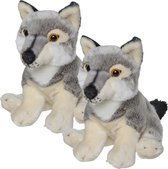 2x stuks pluche grijze wolf knuffel 22 cm - Wolven wilde dieren knuffels - Speelgoed voor kinderen