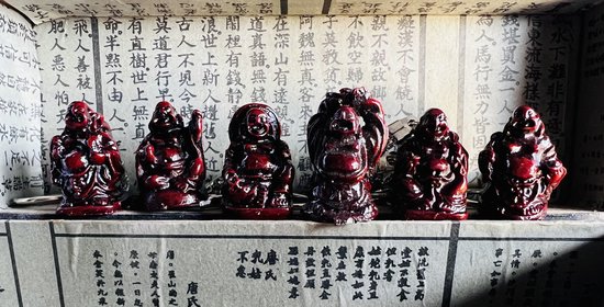 Une mini perle de jade + porte-clés Bouddha rouge-marron ensemble de 6 pièces Feng shui poupées porte-bonheur porte-bonheur